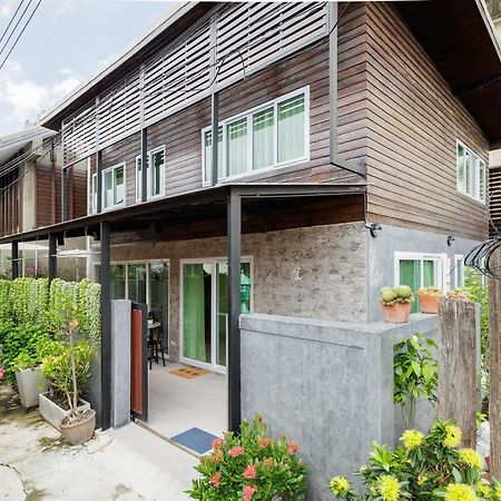 Baan Boon Bed & Breakfast Банкок Екстериор снимка