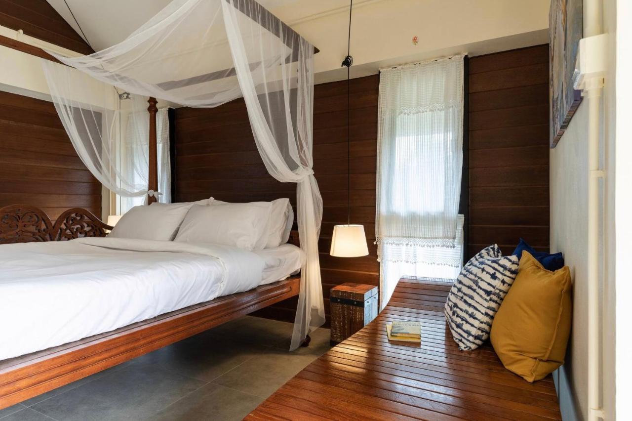 Baan Boon Bed & Breakfast Банкок Екстериор снимка