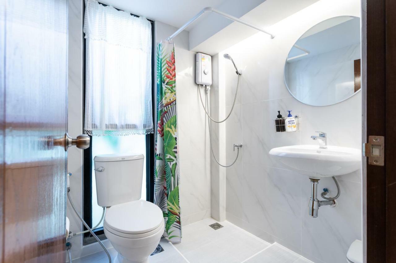 Baan Boon Bed & Breakfast Банкок Екстериор снимка