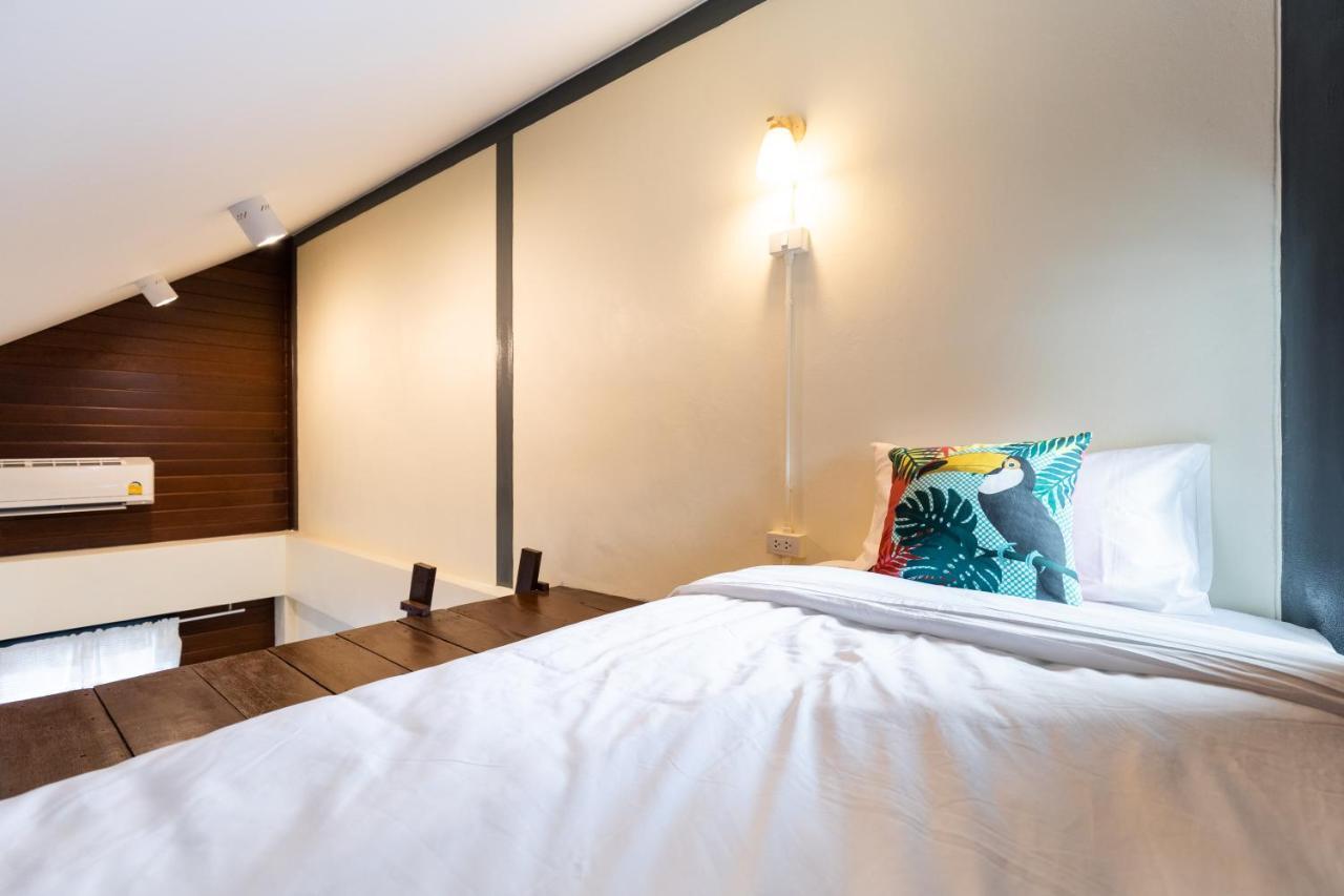 Baan Boon Bed & Breakfast Банкок Екстериор снимка